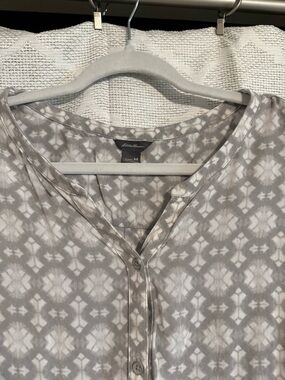 Eddie Bauer Light Gray and White Patterned Henley Blouse